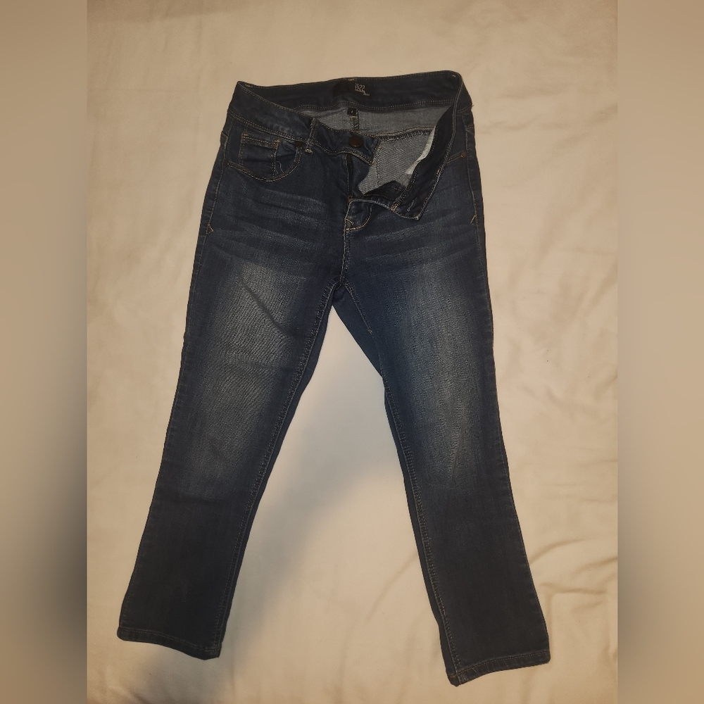 Blue Jean Capris - Picture 7 of 11